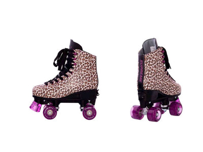 Se Supreme Rollers - Del Rey justerbar rulleskøjte Side by Side Str. 35-38 - Leopard ❤ Kæmpe udvalg i Supreme Rollers ❤ Hurtig levering: 1 - 2 Hverdage samt billig fragt - Varenummer: CKP-5711697013574 og barcode / Ean: '5711697013574 på lager - Udsalg på Rulleskøjter Spar op til 53% - Over 360 kendte mærker på udsalg