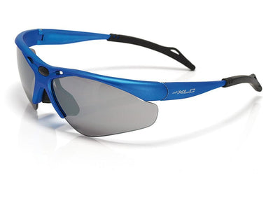 Se XLC - Tahiti - Cykelbrille - 3 sæt linser - Blå/Sort ❤ Kæmpe udvalg i XLC ❤ Hurtig levering: 1 - 2 Hverdage samt billig fragt - Varenummer: CKP-4032191662992 og barcode / Ean: '4032191662992 på lager - Udsalg på Cykelbriller Spar op til 63% - Over 857 kendte brands på udsalg