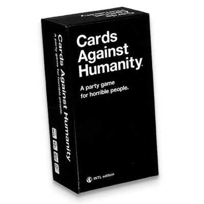 Se Spil Cards against humanity - engelsk version online her - Ean: 0817246020262