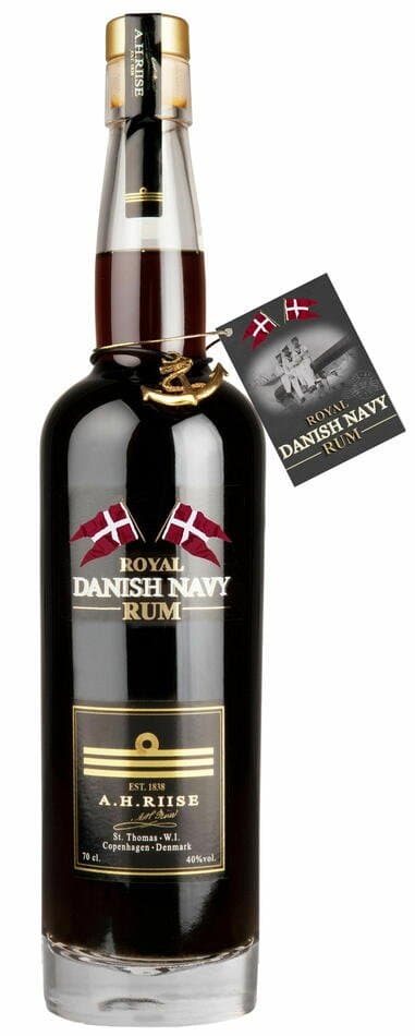 Se A.H. Riise Navy Rum Fl 70 ❤ Kæmpe udvalg i AHRIISE ❤ Hurtig levering: 1 - 2 Hverdage samt billig fragt - Varenummer: BAR-15982 og barcode / Ean: '5712421011606 på lager - Udsalg på Drikkevarer Spiritus Rom Spar op til 58% - Over 434 design mærker på udsalg