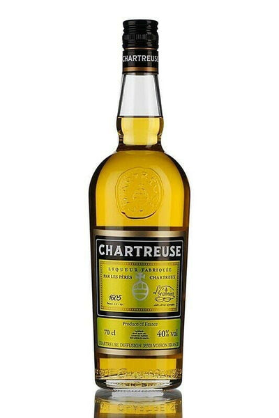 Se Chartreuse Jaune (Gul) Fl 70 ❤ Kæmpe udvalg i CHARTREUSE ❤ Hurtig levering: 1 - 2 Hverdage samt billig fragt - Varenummer: BAR-16562 og barcode / Ean: '3023480140704 på lager - Udsalg på Drikkevarer Blandingsspiritus Verdens Specialiteter Spar op til 55% - Over 454 design brands på udsalg