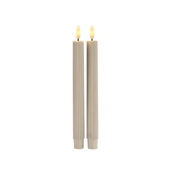 Se Sirius Smilla Tall Genopladelig varm grå krone LED stearinlys 2 stk Ø 2 x H 25 Indendørsbelysning LED stearinlys 7 ❤ Stort online udvalg i Sirius ❤ Hurtig levering: 1 - 2 Hverdage samt billig fragt ❤ Varenummer: SPS-SIR80255 og barcode / Ean: 5707310802557 på lager - Udsalg på LED stearinlys - Over 785 kendte brands på udsalg