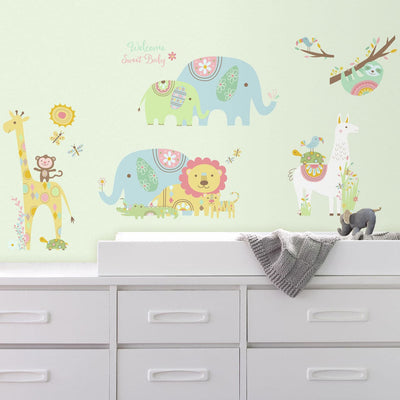 Se Baby dyr wallstickers ✔ Kæmpe udvalg i Roommates ✔ Hurtig levering: 1 - 2 Hverdage samt billig fragt - Varenummer: MMA-216049 og barcode / Ean: '034878624372 på lager - Udsalg på Wallstickers til børneværelset Spar op til 51% - Over 454 design brands på udsalg