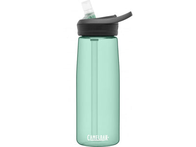 Se Camelbak Eddy+ - Drikkeflaske - 0,75 liter - Coastal ❤ Kæmpe udvalg i Camelbak ❤ Hurtig levering: 1 - 2 Hverdage samt billig fragt - Varenummer: CKP-886798030364 og barcode / Ean: '886798030364 på lager - Udsalg på Drikkedunke Spar op til 65% - Over 454 kendte mærker på udsalg