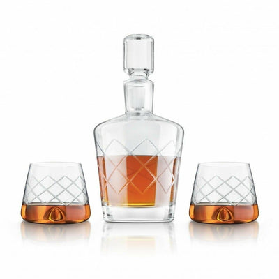 Se Whiskey Decanter Sæt Final Touch ✔ Kæmpe udvalg i Final Touch ✔ Hurtig levering: 1 - 2 Hverdage samt billig fragt - Varenummer: BAR-11624 og barcode / Ean: '886245009202 på lager - Udsalg på Glas - Cocktailglas - Glas sæt Spar op til 55% - Over 785 kendte brands på udsalg