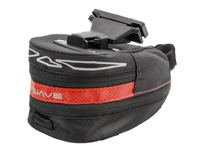 Se M-Wave Tilburg L - Cykeltaske til sadel - Clip On System - Red - Str. 2 - 3.7 liter ❤ Kæmpe udvalg i M-Wave ❤ Hurtig levering: 1 - 2 Hverdage samt billig fragt - Varenummer: CKP-887539009205 og barcode / Ean: '887539009205 på lager - Udsalg på Cykeltasker & rygsække Spar op til 65% - Over 350 kendte brands på udsalg