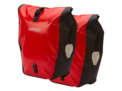 Se Ortlieb - Back-Roller Classic - Rød/Sort 2 x 20 liter ❤ Kæmpe udvalg i Ortlieb ❤ Hurtig levering: 1 - 2 Hverdage samt billig fragt - Varenummer: CKP-4013051037273 og barcode / Ean: '4013051037273 på lager - Udsalg på Cykeltasker & rygsække Spar op til 55% - Over 312 kendte brands på udsalg