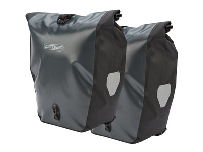 Se Ortlieb - Back-Roller Classic - Sort/grå 2 x 20 liter ❤ Kæmpe udvalg i Ortlieb ❤ Hurtig levering: 1 - 2 Hverdage samt billig fragt - Varenummer: CKP-4013051036238 og barcode / Ean: '4013051036238 på lager - Udsalg på Cykeltasker & rygsække Spar op til 51% - Over 312 kendte brands på udsalg