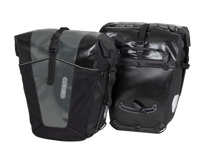 Se Ortlieb Back-Roller Pro Classic - 2 stk. cykeltasker - 2 x 35L Sort/grå ❤ Kæmpe udvalg i Ortlieb ❤ Hurtig levering: 1 - 2 Hverdage samt billig fragt - Varenummer: CKP-4013051038485 og barcode / Ean: &