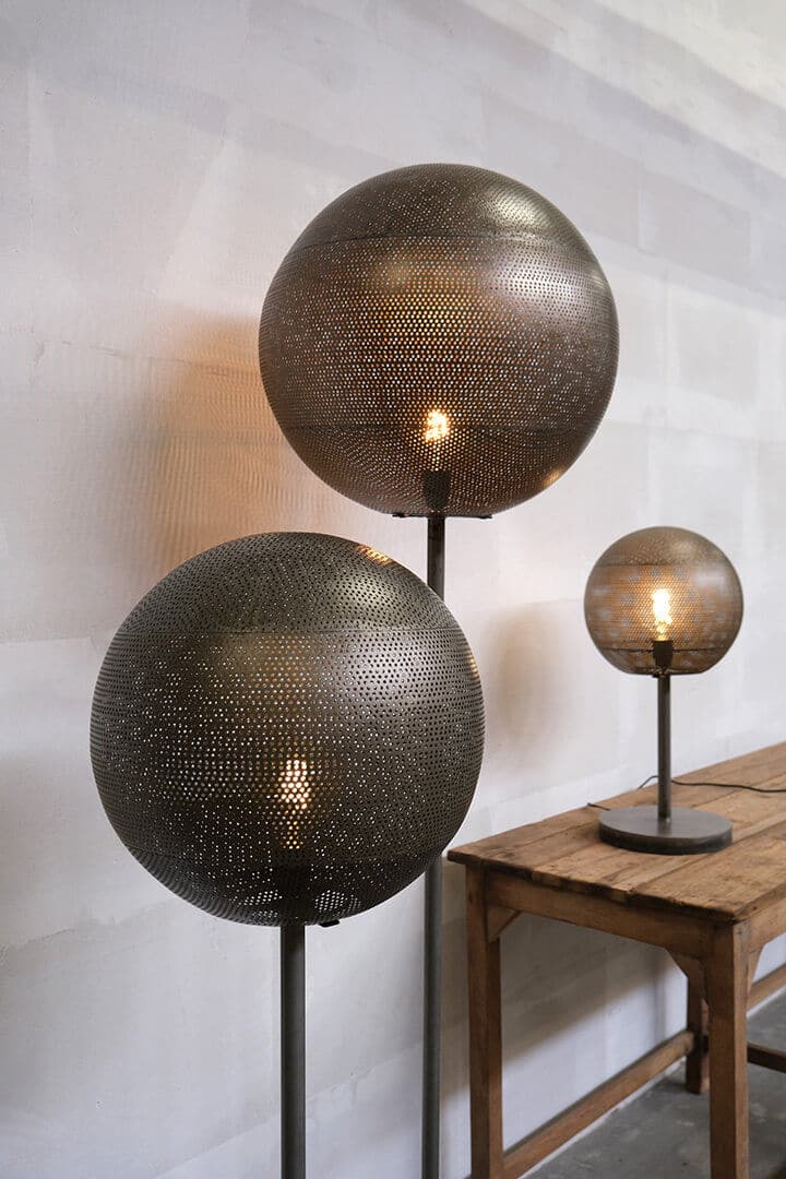 Se Trademark Living Moonlight gulvlampe - M ❤ Stort online udvalg i Trademark Living ❤ Hurtig levering: 1 - 2 Hverdage samt billig fragt - Varenummer: BGH-47671228236106 og barcode / Ean: &