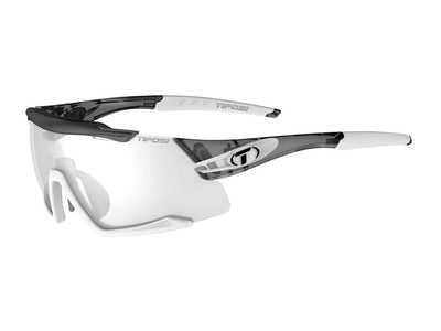 Se Tifosi Aethon - Cykelbrille - Fotokromisk - Hvid/Sort ❤ Kæmpe udvalg i Tifosi ❤ Hurtig levering: 1 - 2 Hverdage samt billig fragt - Varenummer: CKP-848869016783 og barcode / Ean: '848869016783 på lager - Udsalg på Cykelbriller Spar op til 62% - Over 424 kendte brands på udsalg