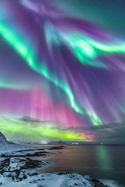 Se Aurora Storm af Frank Olsen ❤ Stort online udvalg i Frank Olsen ❤ Hurtig levering: 1 - 2 Hverdage samt billig fragt ❤ Varenummer: ILL-16473 og barcode / Ean: på lager - Udsalg på Illux Art shop - Fotokunst - Frank Olsen - Natur - Natur fotokunst - Landskab - Hav og strand Spar op til 64% - Over 400 kendte brands på udsalg