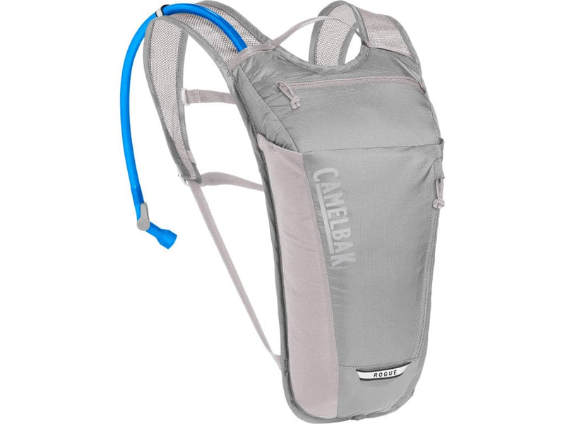 Se Camelbak Rogue Light 70 oz - Rygsæk 5 L med 2 L vandreservoir - Drizzle Grey ❤ Kæmpe udvalg i Camelbak ❤ Hurtig levering: 1 - 2 Hverdage samt billig fragt - Varenummer: CKP-886798041797 og barcode / Ean: &