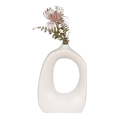Se Keramik Vase - Hvid H27,5 cm ❤ Stort online udvalg i House Nordic ❤ Hurtig levering: 1 - 2 Hverdage samt billig fragt ❤ Varenummer: BGH-43715247603964 og barcode / Ean: '5713917019953 på lager - Udsalg på Alle produkter Spar op til 53% - Over 454 design mærker på udsalg