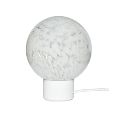 Se Hübsch Interiør Cloud - Bordlampe i hvid glas/metal ❤ Stort online udvalg i Hübsch Interiør ❤ Hurtig levering: 1 - 2 Hverdage samt billig fragt ❤ Varenummer: BYH-2118304 og barcode / Ean: 5712772111376 på lager - Udsalg på Bordlamper - Over 785 kendte brands på udsalg