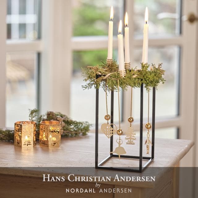 H.C. Andersen Lysholder med De  Vilde Svaner Forgyldt