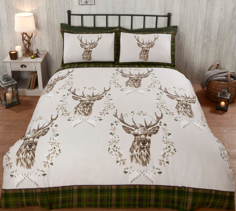 Se Kronhjort sengetøj 220 x 230cm, Grøn ✔ Kæmpe udvalg i  mmaction ✔ Hurtig levering: 1 - 2 Hverdage samt billig fragt - Varenummer: MMA-209073 og barcode / Ean: &