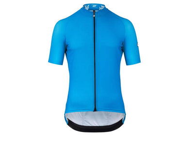 Se Assos MILLE GT Summer SS Jersey c2 - Cykeltrøje - Cyber Blue - Str. S ❤ Kæmpe udvalg i Assos ❤ Hurtig levering: 1 - 2 Hverdage samt billig fragt - Varenummer: CKP-2220000216012 og barcode / Ean: '2220000216012 på lager - Udsalg på Cykeltrøjer Spar op til 64% - Over 412 kendte brands på udsalg