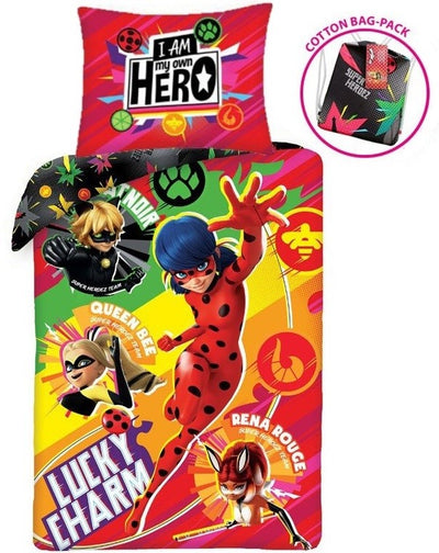 Se Miraculous Ladybug ''Lucky Charm'' Sengetøj inkl. rygsæk, 100 bomuld ✔ Kæmpe udvalg i  mmaction ✔ Hurtig levering: 1 - 2 Hverdage samt billig fragt - Varenummer: MMA-2001139 og barcode / Ean: '5902729045841 på lager - Udsalg på Miraculous Ladybug Sengetøj Spar op til 59% - Over 434 design mærker på udsalg