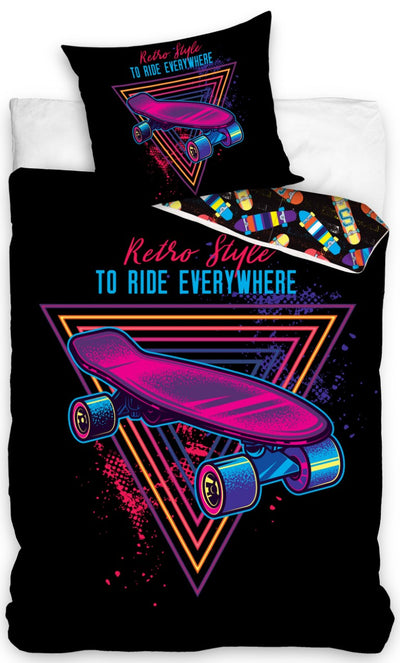 Se Skater Retro Sengetøj 140x200 cm - 100 procent bomuld ✔ Kæmpe udvalg i Mmaction ✔ Hurtig levering: 1 - 2 Hverdage samt billig fragt - Varenummer: MMA-2040186 og barcode / Ean: '5902689466588 på lager - Udsalg på Fodbold og Sports Sengetøj Spar op til 56% - Over 454 design mærker på udsalg